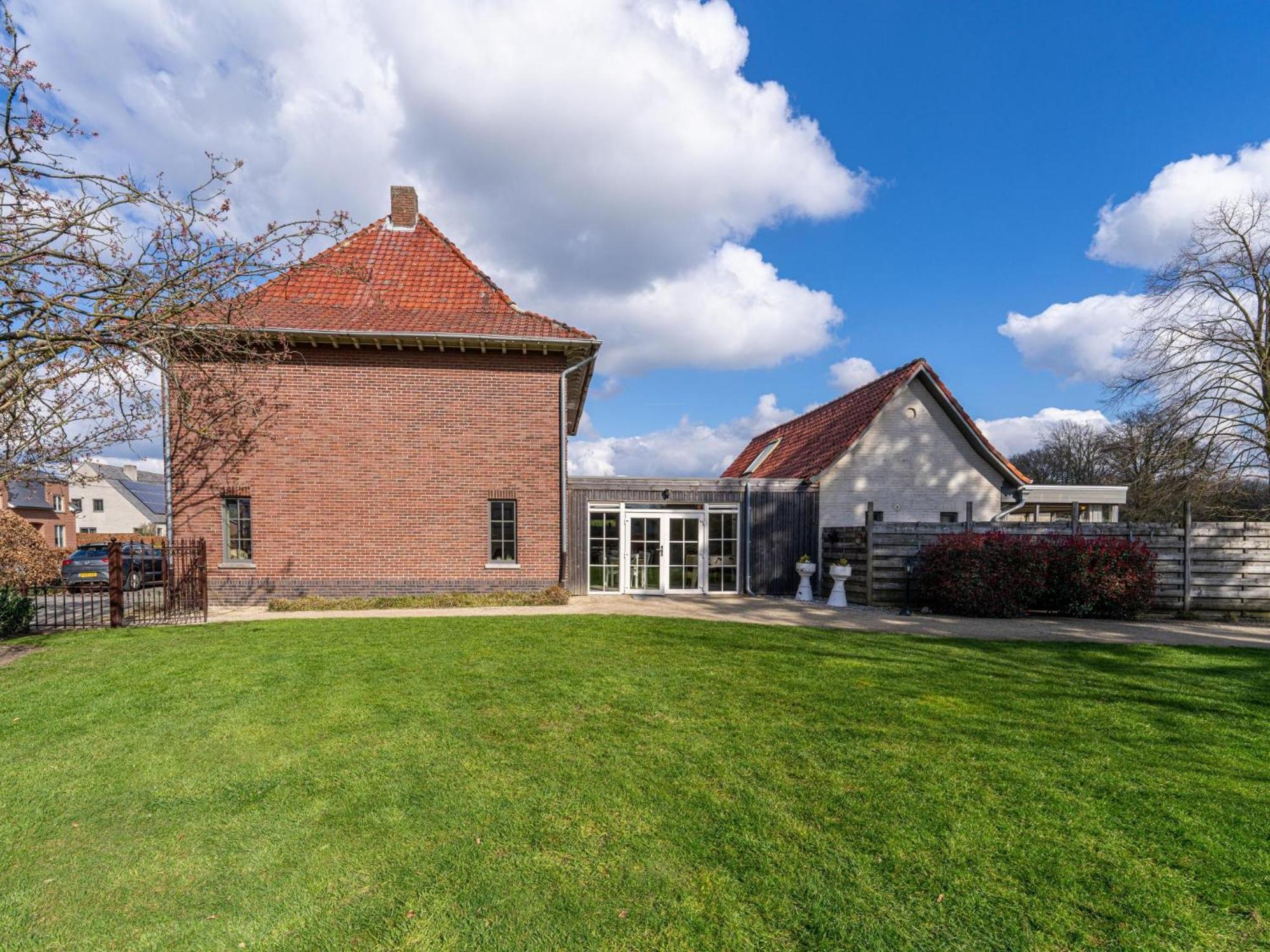 Het Bruegelhof Villa Peer Eksteriør bilde